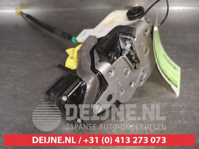 Chevrolet Cruze Türschlossmechanik 4-türig links hinten O523952