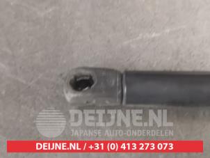 Chevrolet Cruze Rear gas strut, right O523954 photo 2