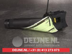 Chevrolet Cruze Wiper switch O524000 photo 2