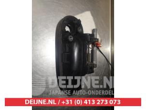 Nissan Almera Portiergreep 2Deurs links O277192 foto 2