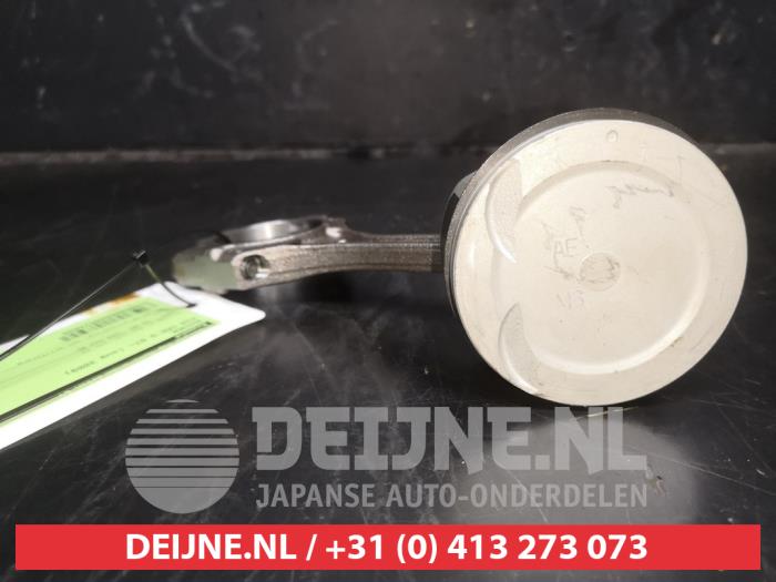 Nieuwe Zuiger Kia Cee'd Sporty Wagon (EDF) 1.6 CVVT 16V Prijs € 90,75 Inclusief btw aangeboden door V.Deijne Jap.Auto-onderdelen BV