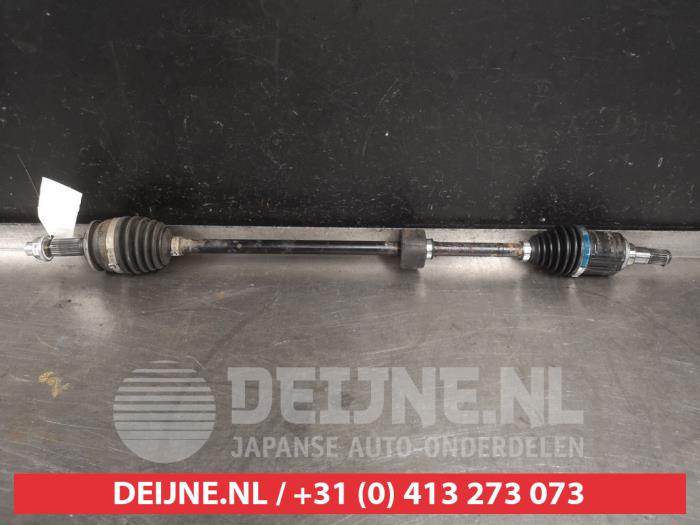 Gebruikte Aandrijfas rechts-achter Suzuki Ignis (MF) 1.2 Dual Jet 16V Smart Hybrid Prijs € 75,00 Margeregeling aangeboden door V.Deijne Jap.Auto-onderdelen BV