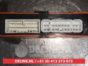 Toyota MR II Steuergerät Body Control O524289 foto 2