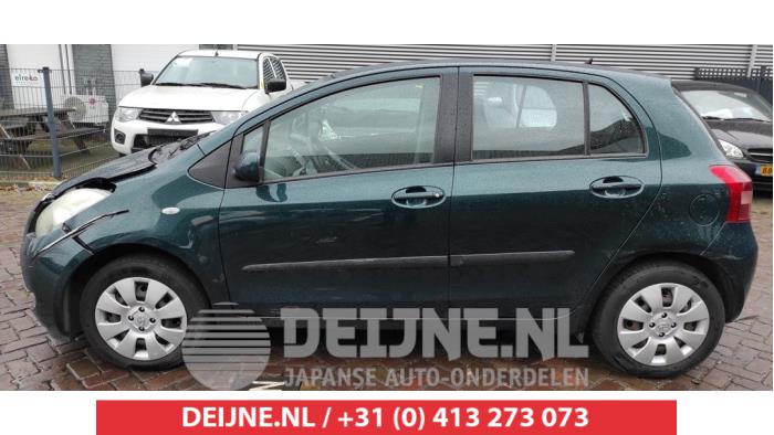 Toyota Yaris Portierruit 4Deurs links-achter O524262
