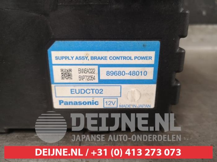 ABS Computer van een Lexus RX (U3) 400h V6 24V VVT-i 4x4 2005