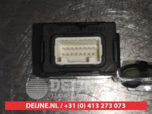 Nissan Qashqai Gateway Modul O524426 foto 2