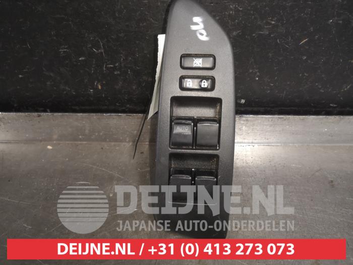 Toyota Auris Combischakelaar ramen O524793