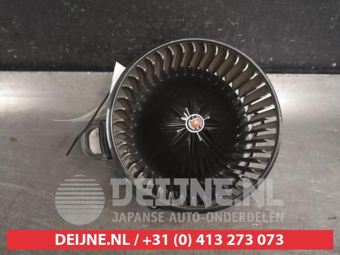 Kia Stonic Kachel Ventilatiemotor O524965