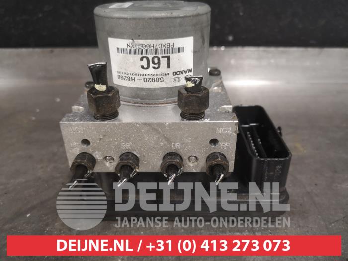 Gebruikte ABS Pomp Kia Stonic (YB) 1.0i T-GDi 12V Prijs € 100,00 Margeregeling aangeboden door V.Deijne Jap.Auto-onderdelen BV