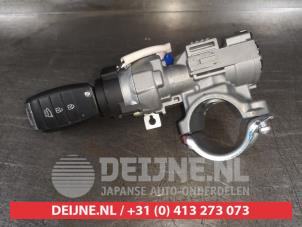 Kia Stonic Kontaktslot+Sleutel O524970 foto 2