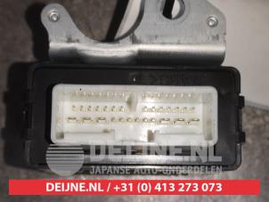 Toyota Auris Wiper module O525154 photo 2
