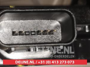 Kia Ceed Sportswagon Door lock mechanism 4-door, front left O525469 photo 3