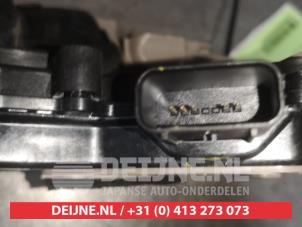 Kia Ceed Sportswagon Front door lock mechanism 4-door, right O525487 photo 3