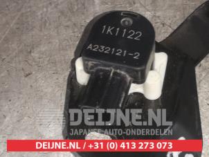 Suzuki Swift Xenon hoogteregelaar O525528 foto 2