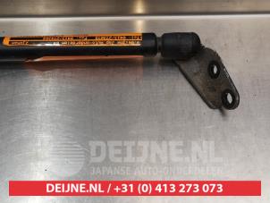 Nissan Micra Gasdemper rechts-achter O294788 foto 3