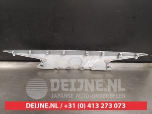Toyota Auris Sierlijst achterklep O525769 foto 2