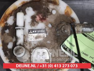 Mitsubishi Grandis Electric fuel pump O526151 photo 2