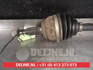 Nissan Qashqai Front drive shaft, left O526263 photo 2