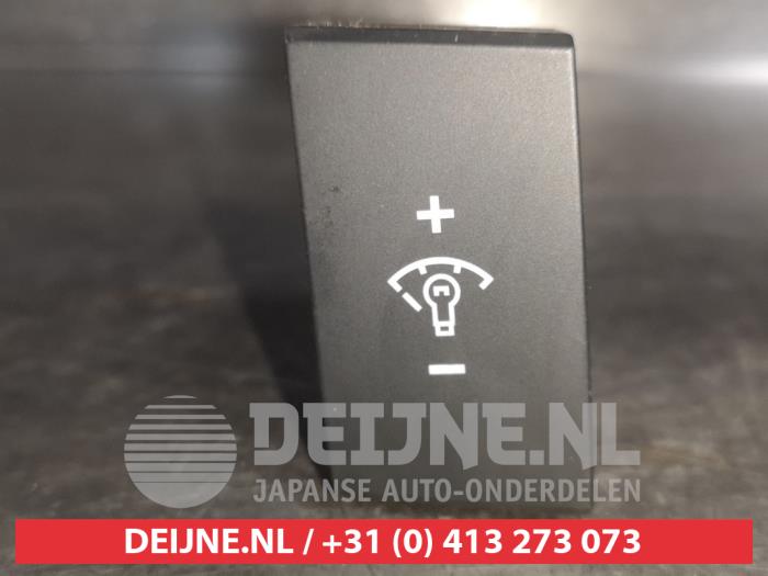 Hyundai I10 Schalter O526344