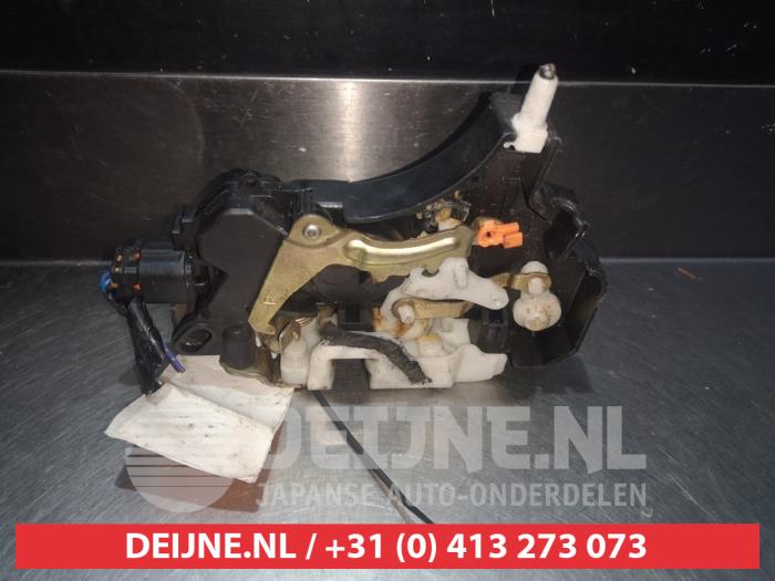 Mitsubishi Colt Deurslot Mechaniek 2Deurs rechts O279215