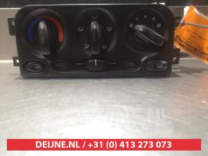 Gebruikte Kachel Bedieningspaneel Chevrolet Matiz Prijs € 25,00 Margeregeling aangeboden door V.Deijne Jap.Auto-onderdelen BV