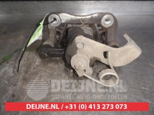 Kia Stonic Remklauw (Tang) links-achter O527271 foto 2