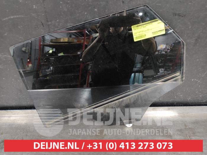 Mazda CX-3 Portierruit 4Deurs links-achter O527311