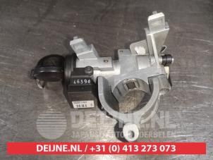 Mitsubishi Colt Ignition lock + key O527345 photo 2