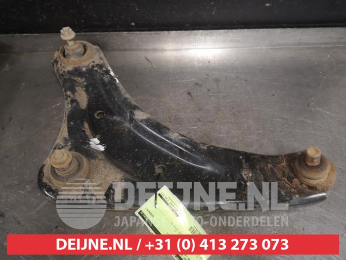 Nissan Leaf Front lower wishbone, left O527412