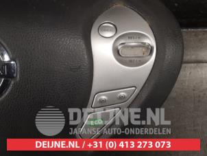 Nissan Leaf Left airbag (steering wheel) O527430 photo 3