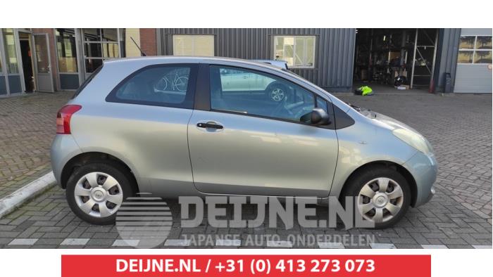 Toyota Yaris Fenster 2-türig rechts hinten O527777