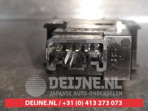 Toyota Corolla Verso Airco Schakelaar O527937 foto 2