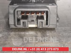 Toyota Corolla Verso Heizschalter Heckscheibe O527939 foto 2