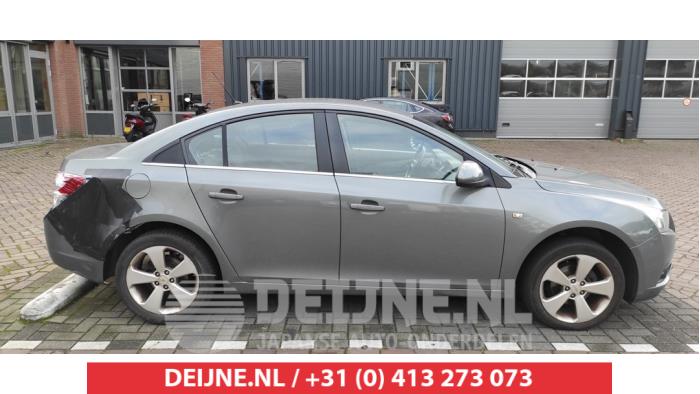 Chevrolet Cruze Portierruit 4Deurs rechts-voor O528049