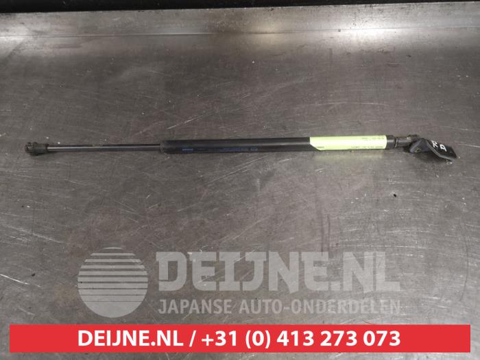 Mazda CX-3 Gasdämpfer rechts hinten O528364
