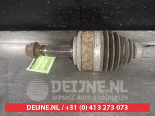 Toyota Auris Front drive shaft, right O528831 photo 2