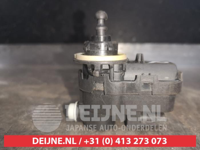 Toyota Auris Scheinwerfermotor O528877