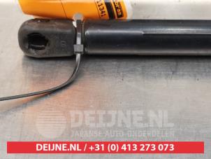 Honda Civic Gasdemper rechts-achter O295229 foto 2