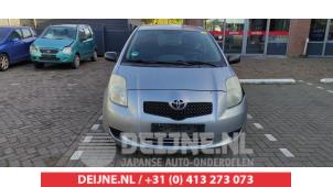 Toyota Yaris Bumper grille O529337 photo 2