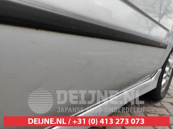 Suzuki Wagon R+ Portier 4Deurs rechts-voor O529419