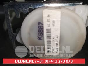 Nissan Note Veiligheidsgordel rechts-achter O529846 foto 3