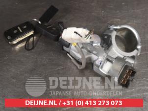 Kia Picanto Ignition lock + key O529853 photo 2