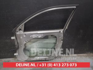 Kia Sorento Front door 4-door, right O529922 photo 2