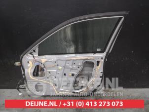 Honda Civic IMA Front door 4-door, right O530051 photo 2