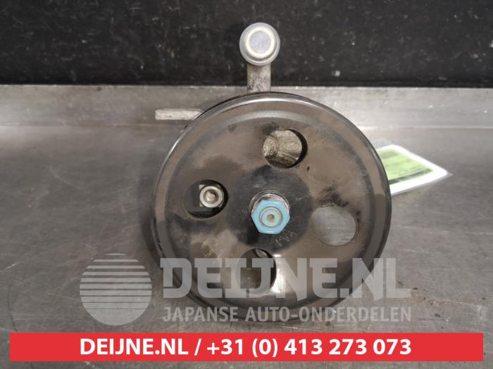 Gebruikte Pomp Servo Kia Sorento II (XM) 2.4 16V 4x2 Prijs € 75,00 Margeregeling aangeboden door V.Deijne Jap.Auto-onderdelen BV