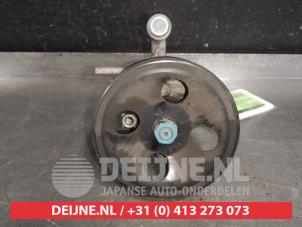 Gebruikte Stuurpomp Kia Sorento II (XM) 2.4 16V 4x2 Prijs € 75,00 Margeregeling aangeboden door V.Deijne Jap.Auto-onderdelen BV