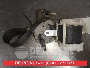 Nissan Pathfinder Rear seatbelt, right O530370 photo 2