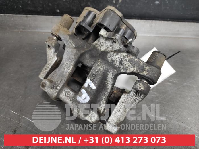 Mazda 3 Bremszange links hinten O530612