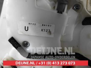 Mazda CX-5 Deurslot Mechaniek 4Deurs rechts-achter O530846 foto 3