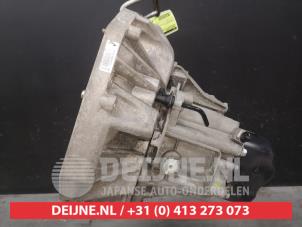 Nissan Note Versnellingsbak O530857 foto 2